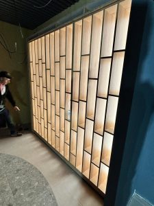 Üzletberendezés - pénzteermelő eszköz - Repülőtér kávéző, shop 12